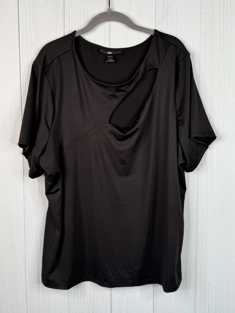 Ashley Stewart Plus Size Black Short Sleeve Keyhole Tee 22/24